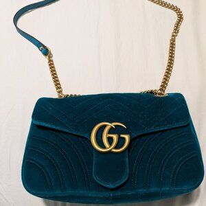 GG Marmont Flap velvet crossbody bag